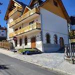 Bed & Breakfast Gorska Szrenicowka 3*