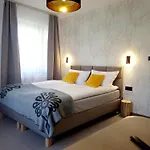 Bed & Breakfast Gorska Szrenicowka 3*